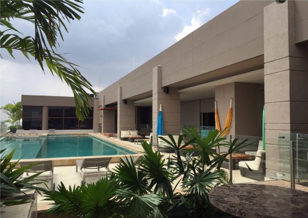 Ghl Hotel Montería Exterior foto The pool at the Embassy of the United States in Abuja