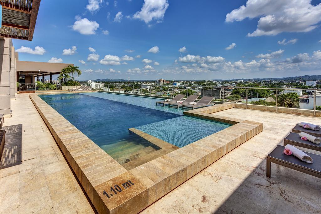 Ghl Hotel Montería Exterior foto Infinity pool at the rooftop
